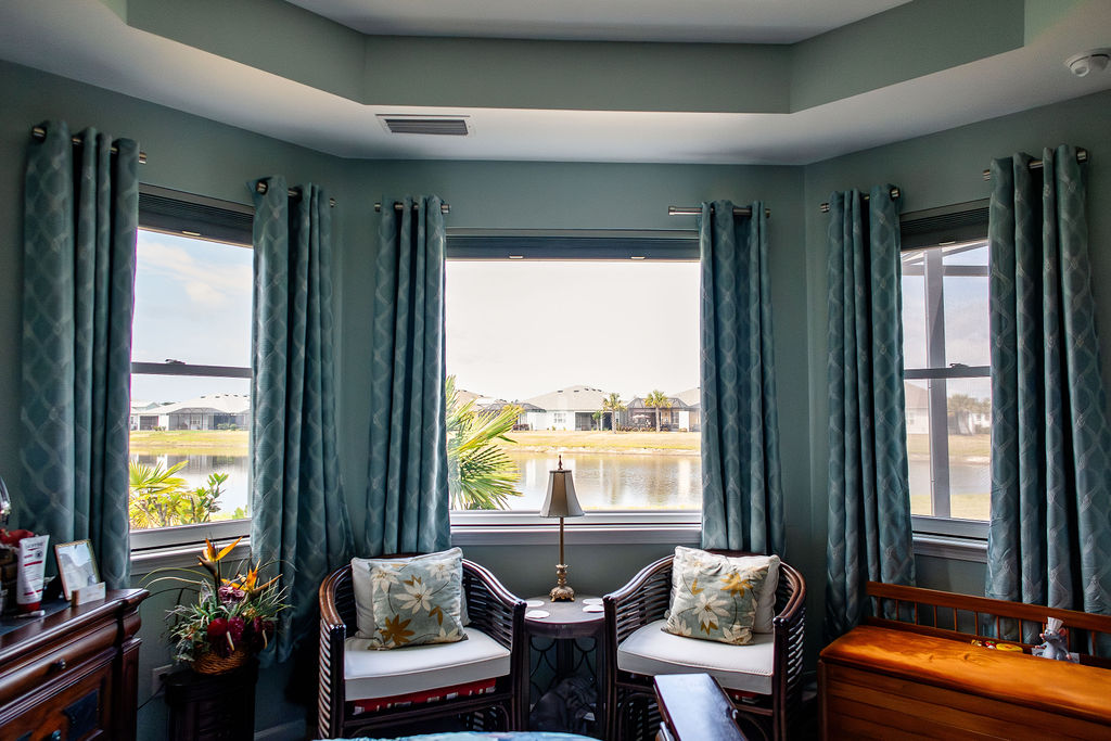 LatashaCarrawayPhotographyLeiwigAfters–10 Bay style windows installed by Hometown Contractors