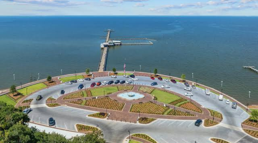 Fairhope Spotlight 7