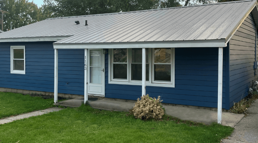 Siding Replacement Spotlight Posts